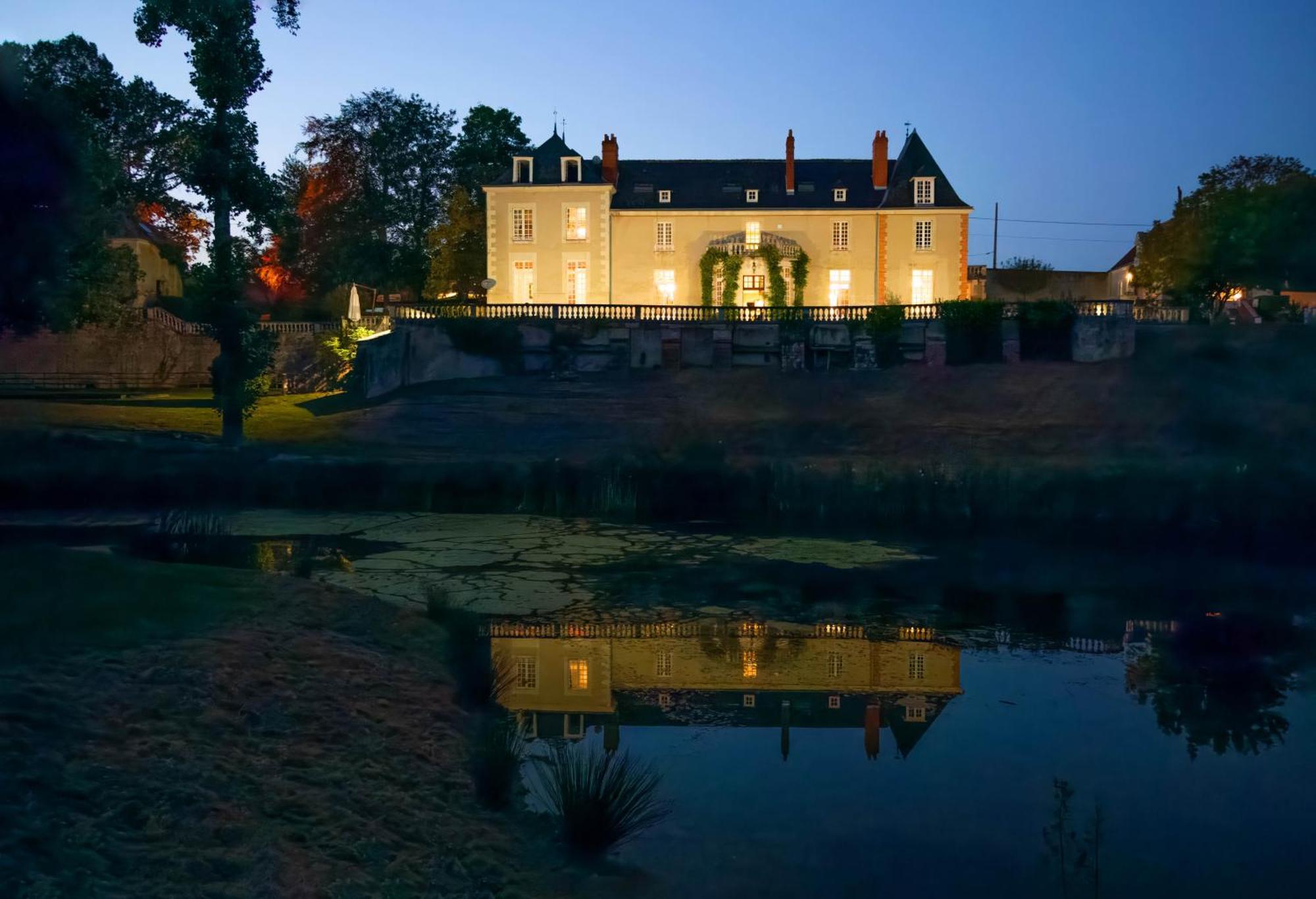 Chateau De La Huberdiere Nazelles-Negron Exterior photo